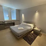 Golgi 4*
