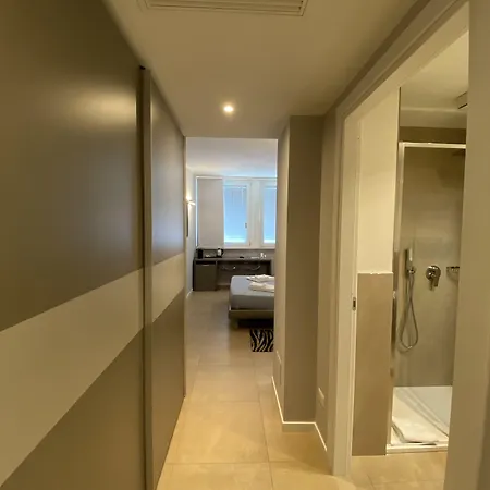 Golgi 4* Pavia